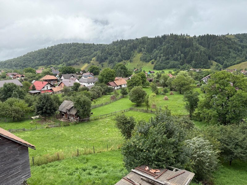 Moeciu de Jos, castelul Bran, vila.